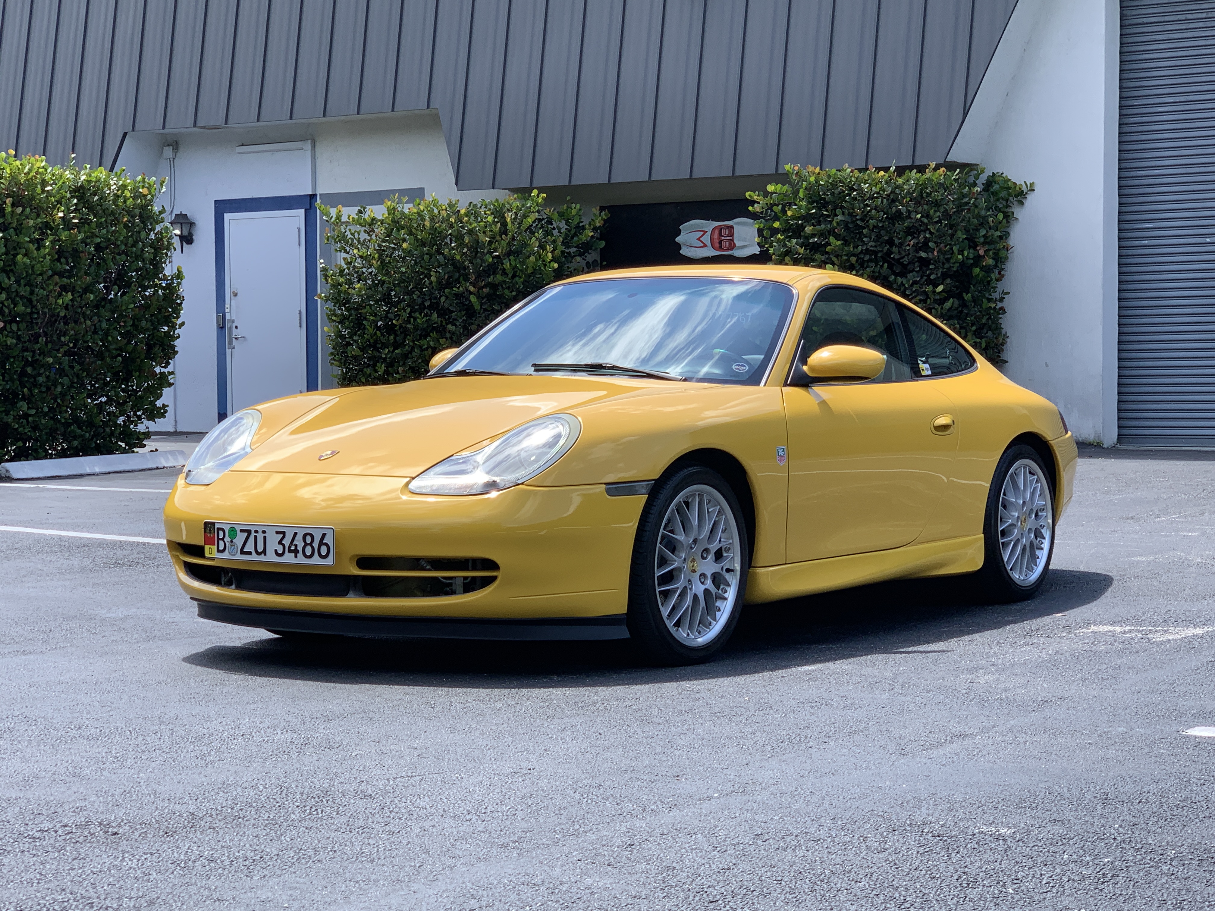 1999 Porsche Carrera 4